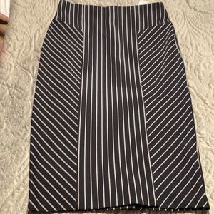 New York and Company Navy Pin stripe skirt size 8T